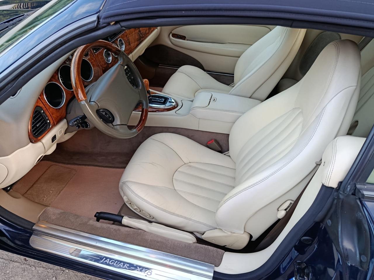 Jaguar XK8 Cabrio