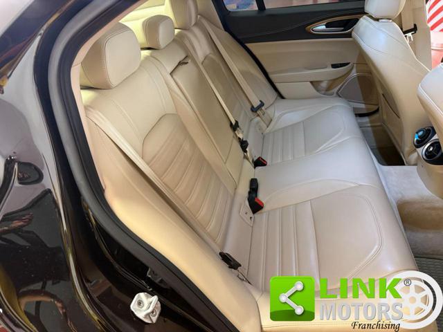 ALFA ROMEO Giulia 2.2 JTD 180 CV AT8 Super GARANZIA - DISTR - BOLLO