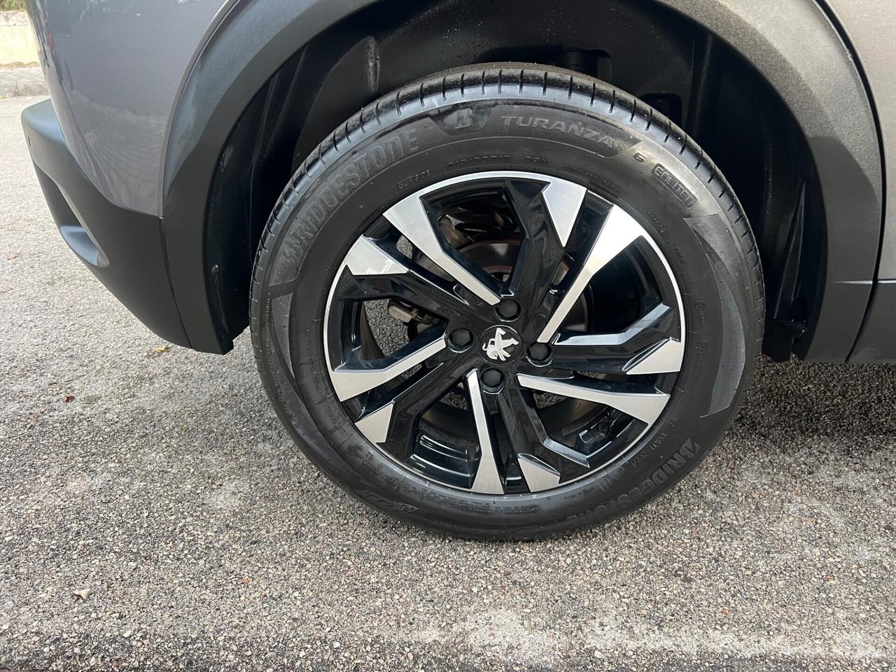 Peugeot 2008 1.5 BlueHDi Allure Pack 2022