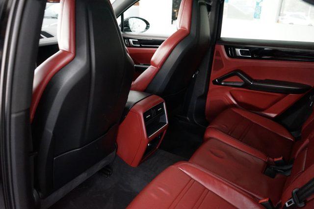 PORSCHE Cayenne Coupé 3.0 V6 E-Hybrid