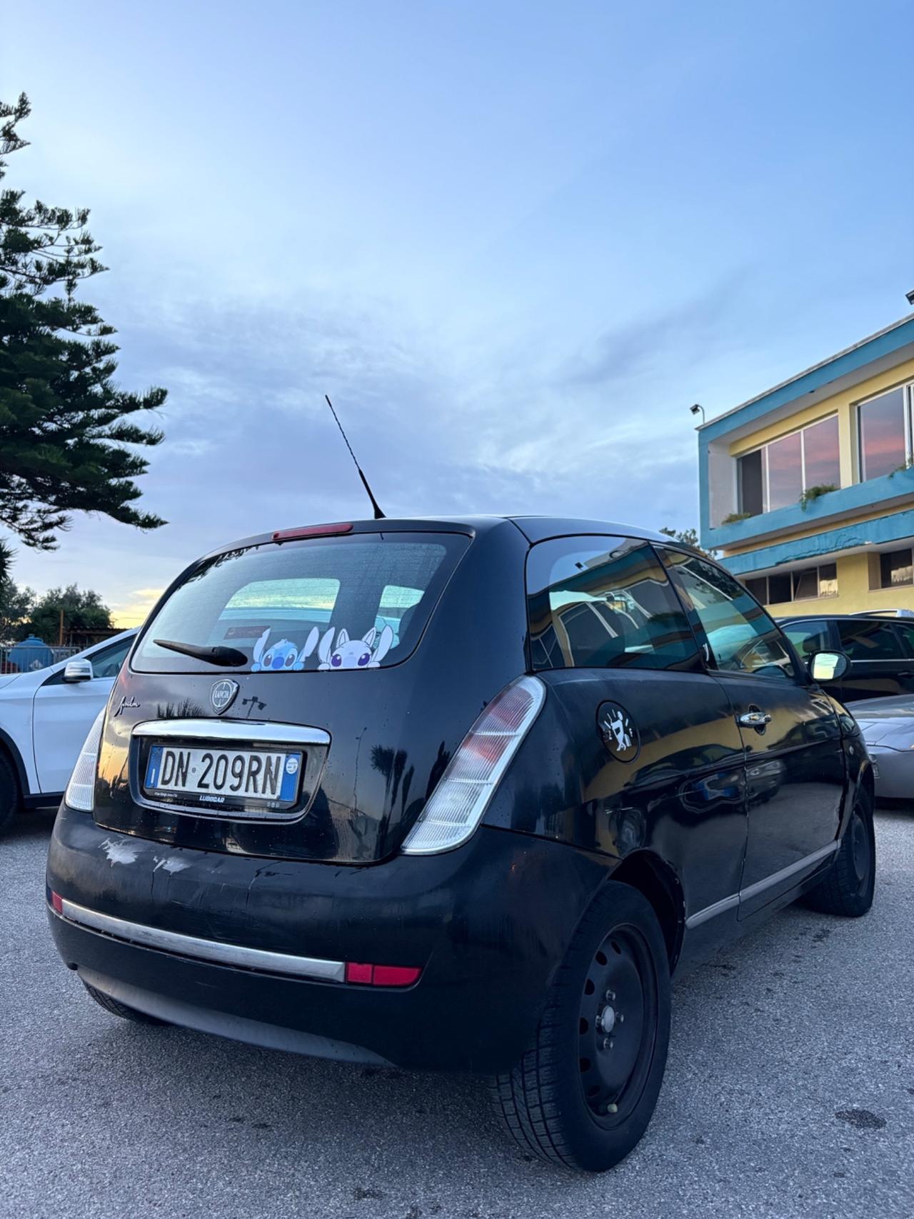 Lancia Ypsilon 1.2 Oro