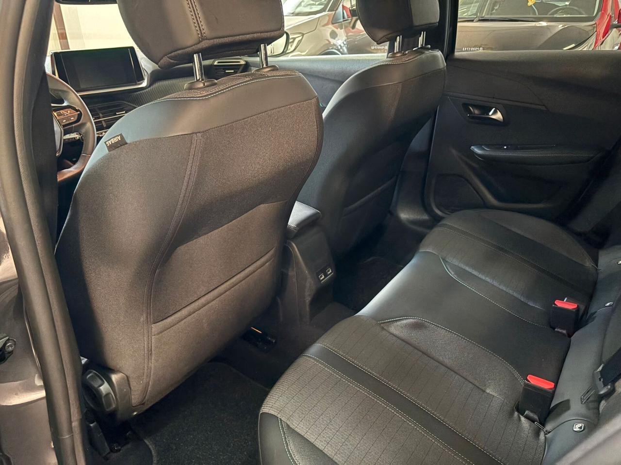 Peugeot 208 PureTech 100Cv Stop&Start 5 porte Allure