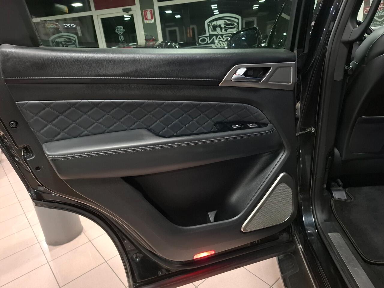 Ssangyong REXTON 2.2 4WD 7 posti