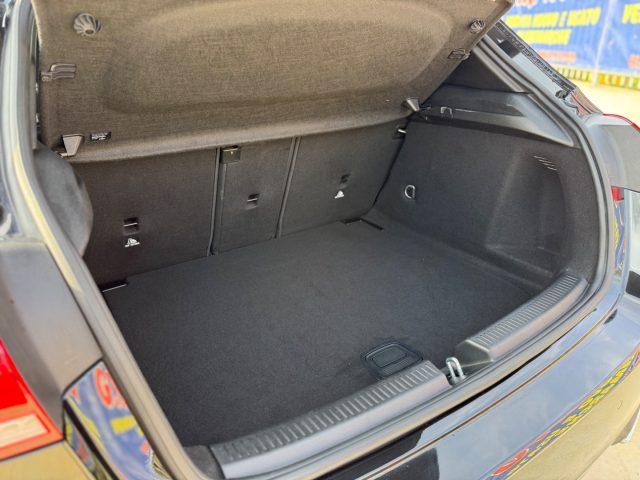 MERCEDES-BENZ A 180 d SPORT NIGHT EDITION UFF MERCEDES