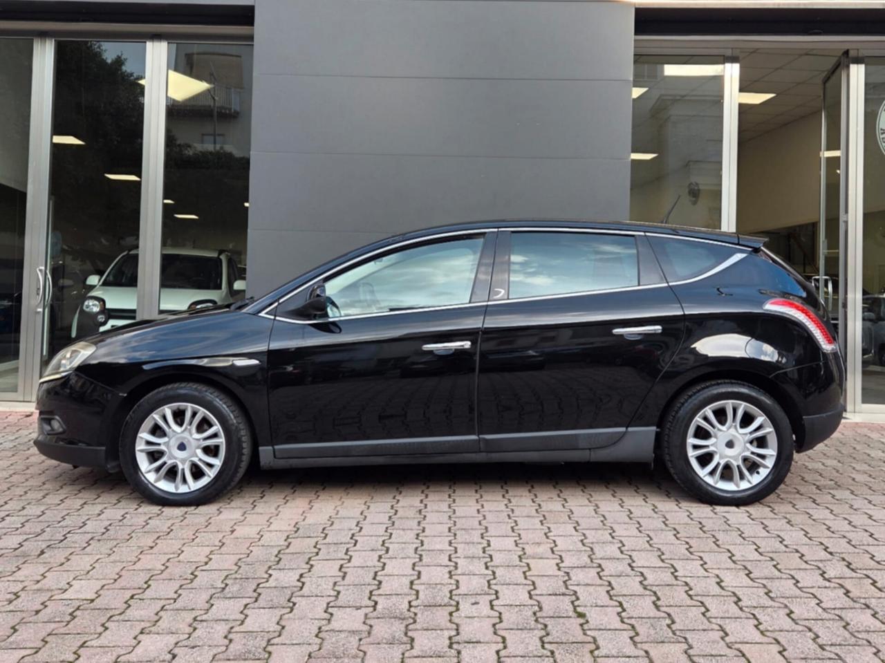 Lancia Delta 1.6 MJT DPF Gold