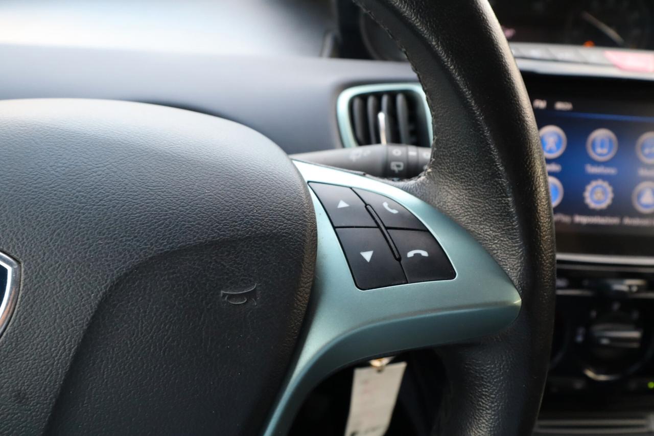 Lancia Ypsilon 1.0cc 70cv S&S Hybrid Gold Plus