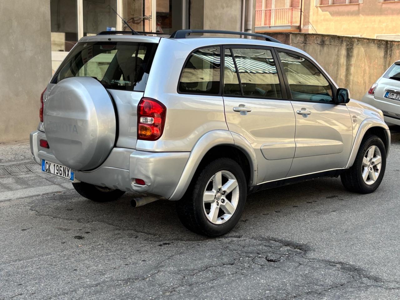 Toyota RAV 4 RAV4 2.0 Tdi D-4D cat 5 porte Sol