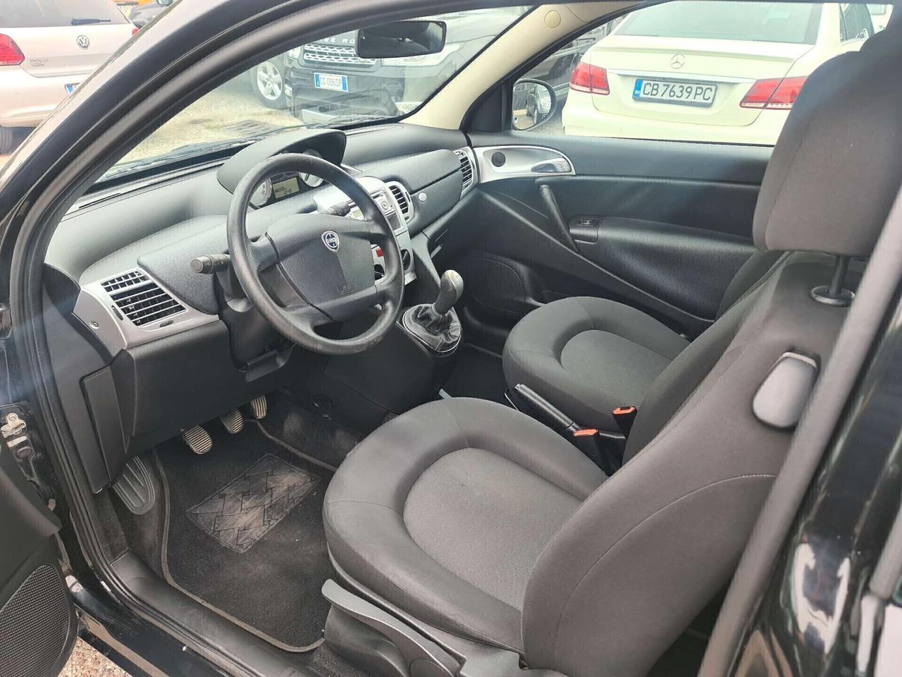Lancia Ypsilon 1.3 MJT 75 CV Platinum Neopatentati