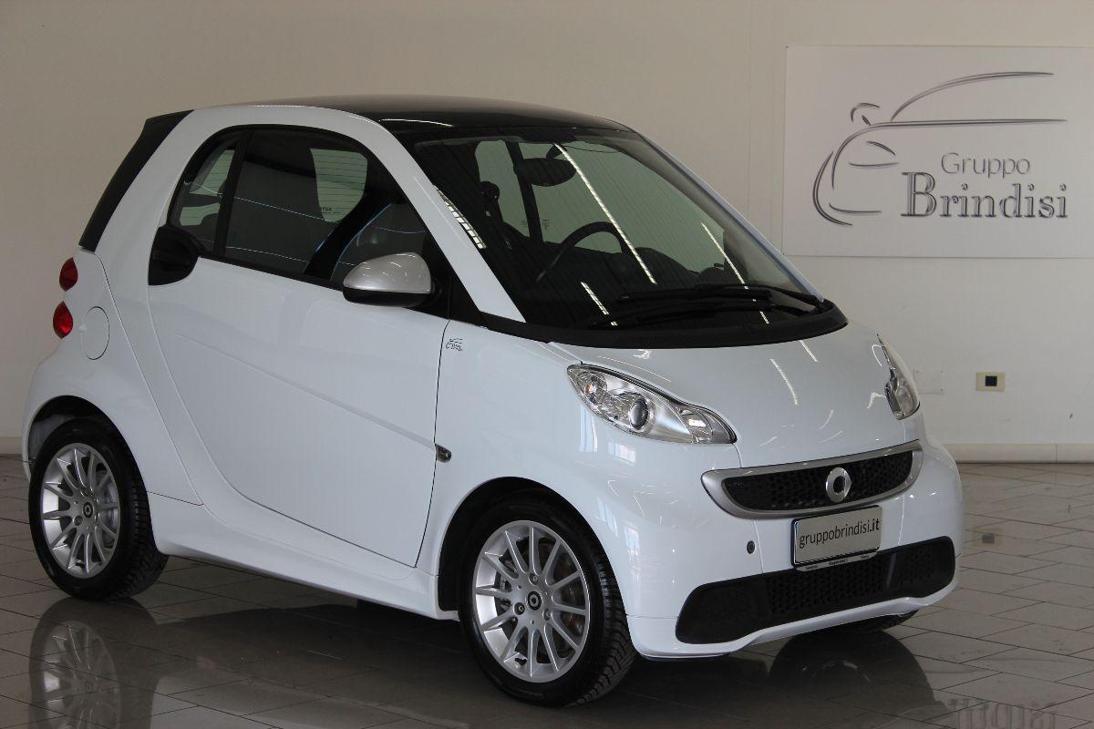 SMART - Fortwo - 1000 52 kW MHD coupé passion