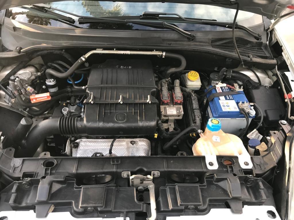 Fiat Punto 1.4 8V 77 CV 57 KW 5 porte Easypower Lounge