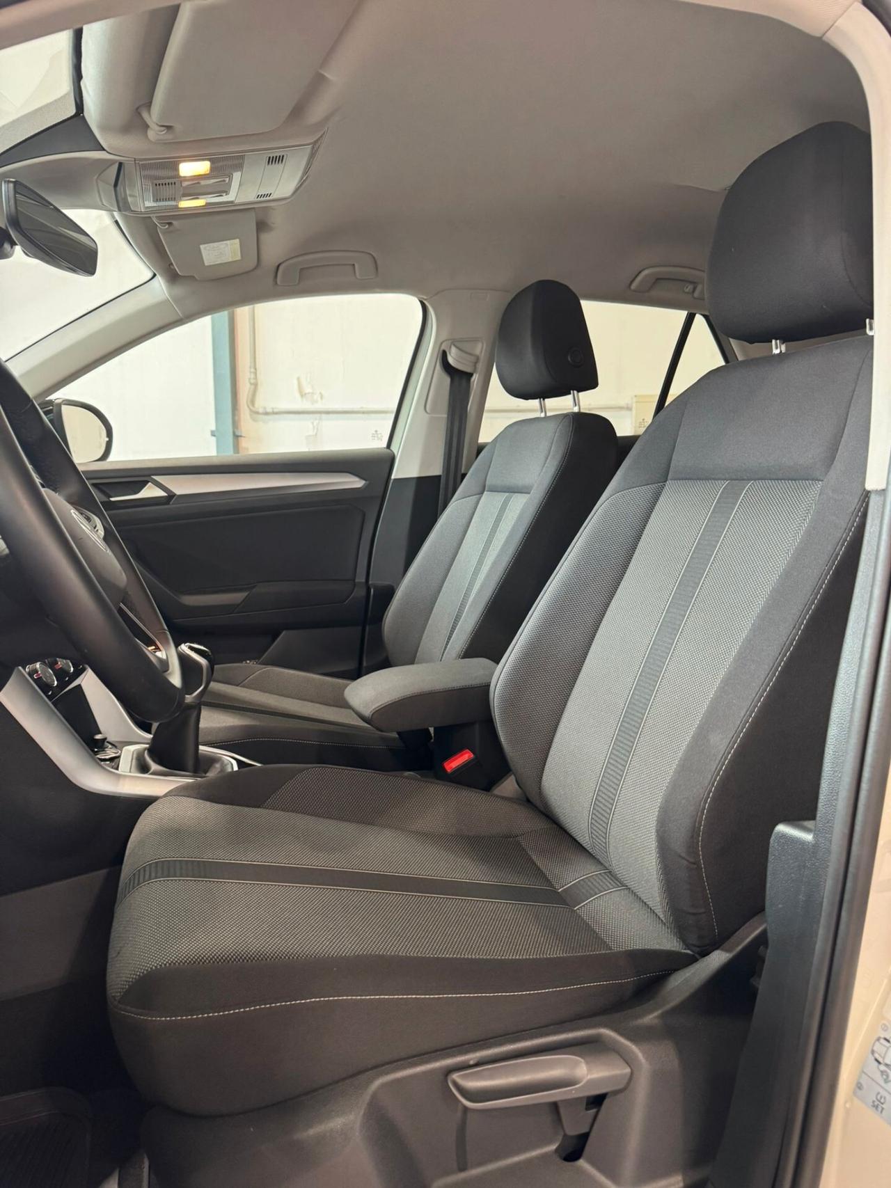 VOLKSWAGEN T-ROC 1.0TSI 115cv BENZINA