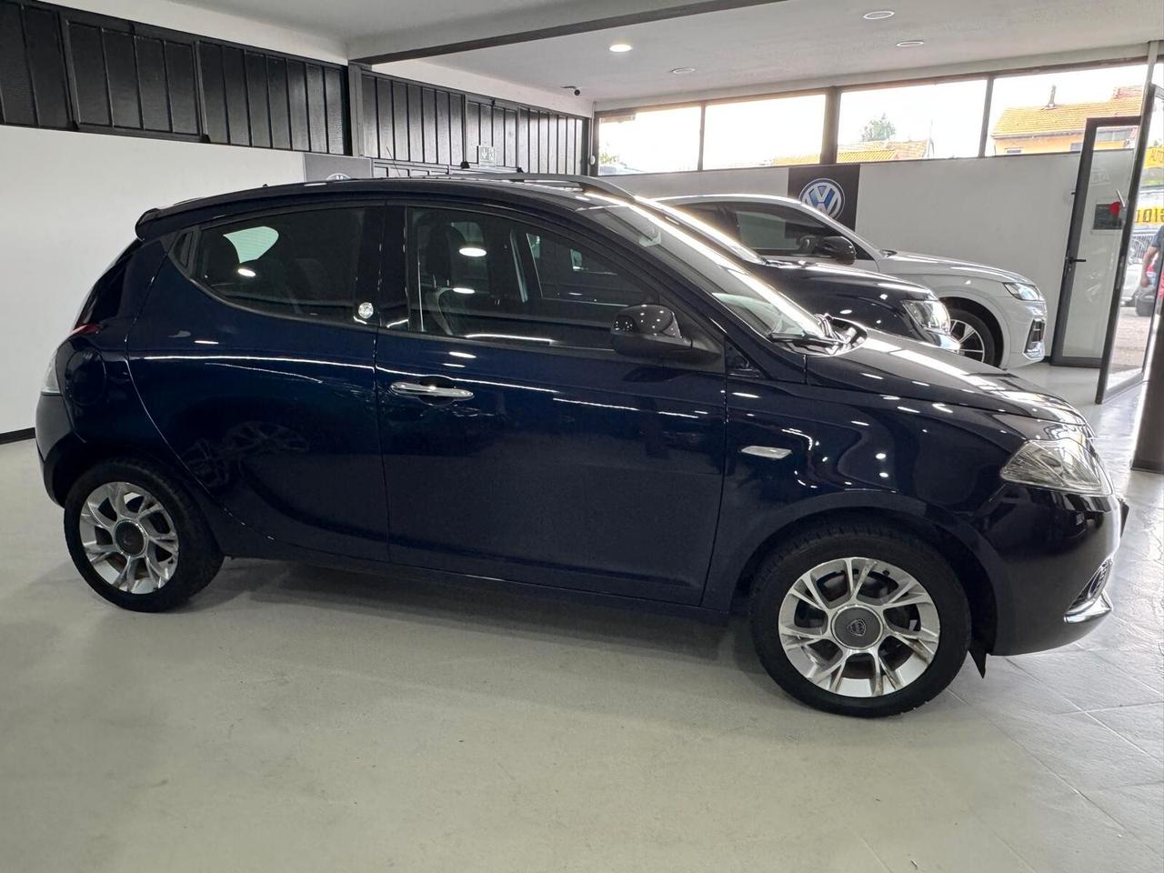 Lancia Ypsilon 1.2 69 CV 5 porte Gold