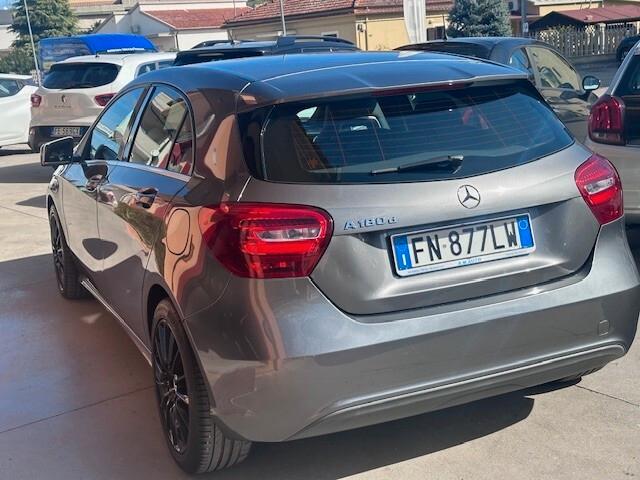 Mercedes-benz A 180 d Automatic Business UNIPRO