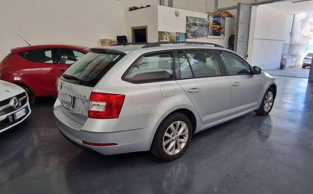 Skoda Octavia Octavia Wagon 1.6 tdi Executive 115cv dsg