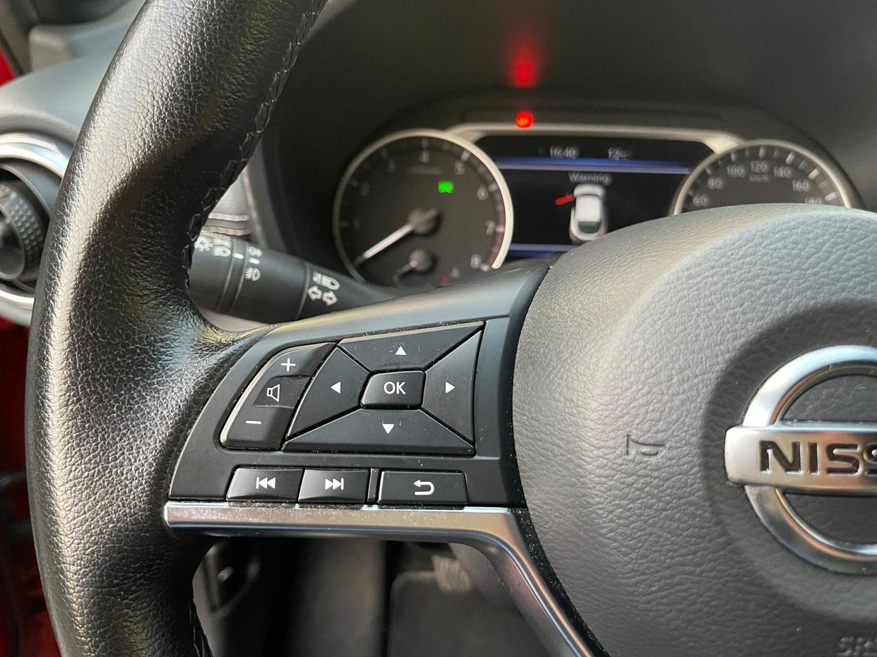 Nissan Juke N-Connecta 1.0 DIG-T 114 #7940