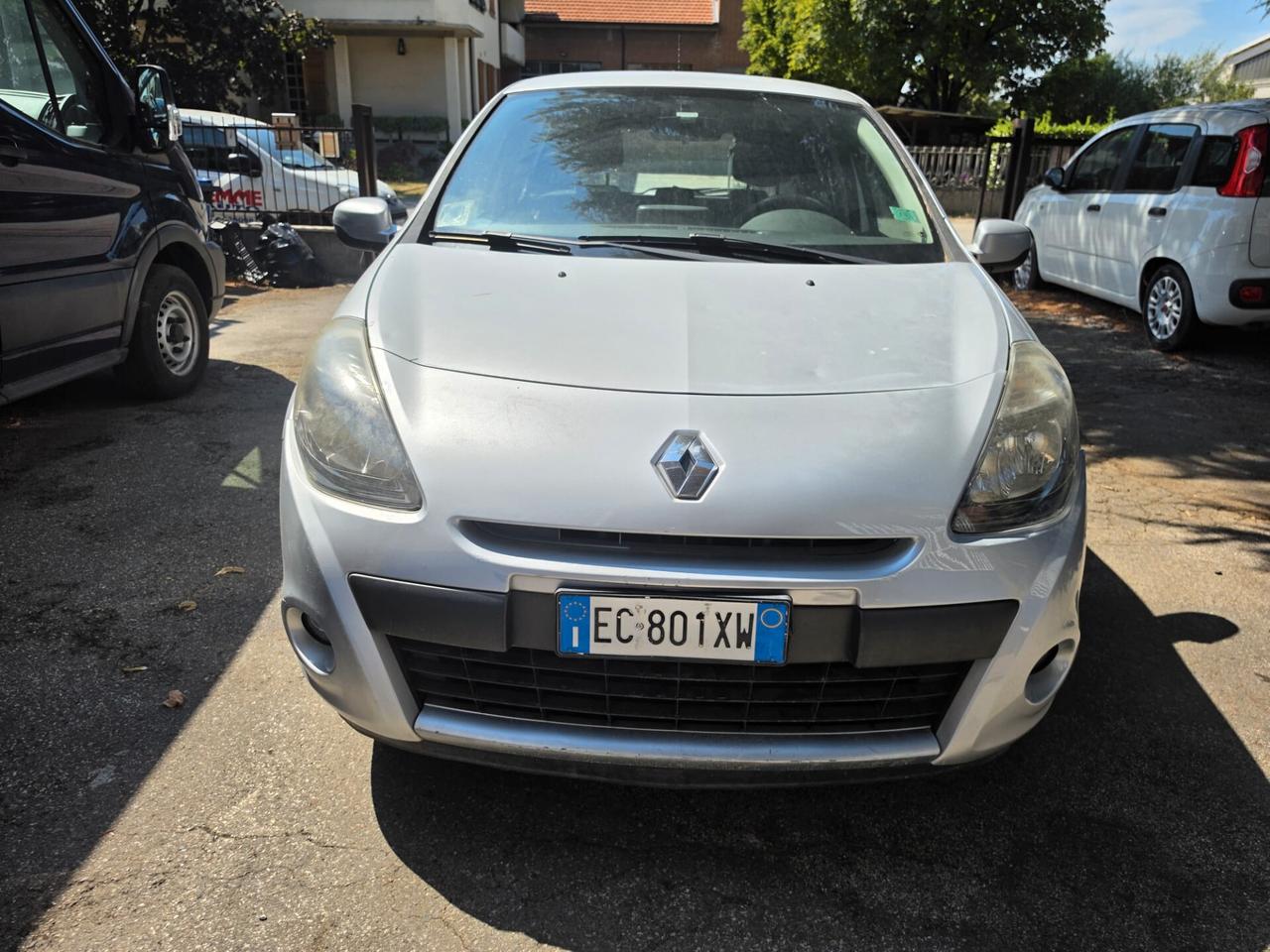 Renault Clio 1.2 16V 5 porte GPL Dynamique rate da 99,00