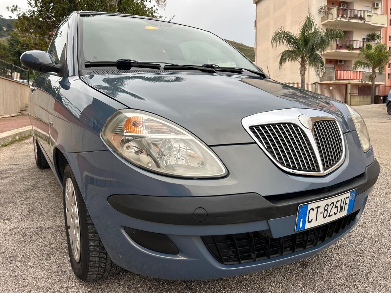 Lancia Ypsilon 1.2 benz. Ideale per neopatentati