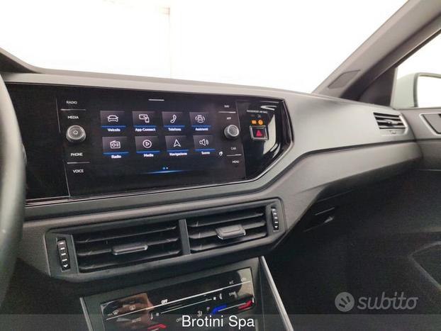 Volkswagen Polo 1.0 TSI DSG R-Line