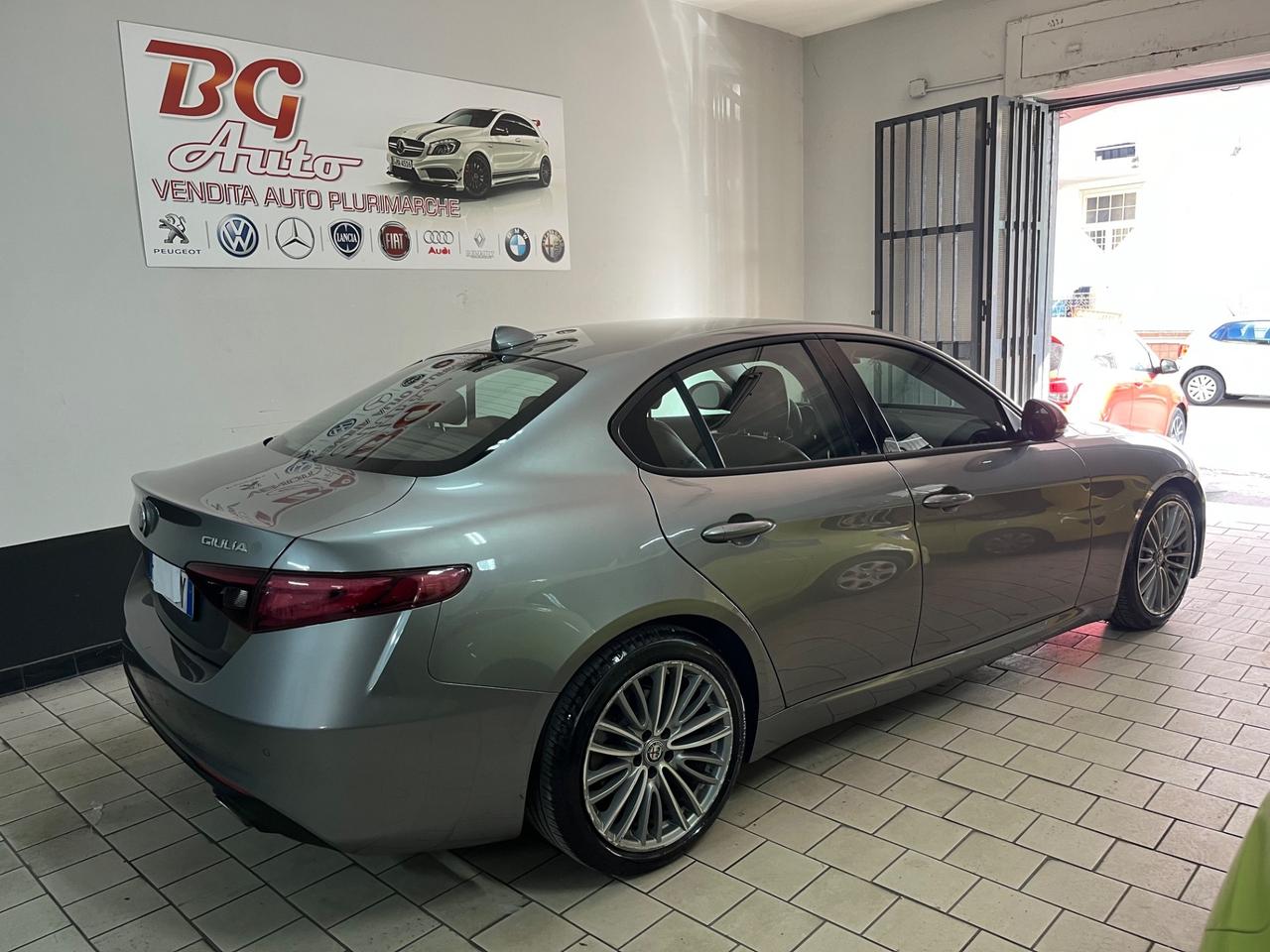 Alfa Romeo Giulia 2.2 180 CV AT8 Business Sport Launch Ed.