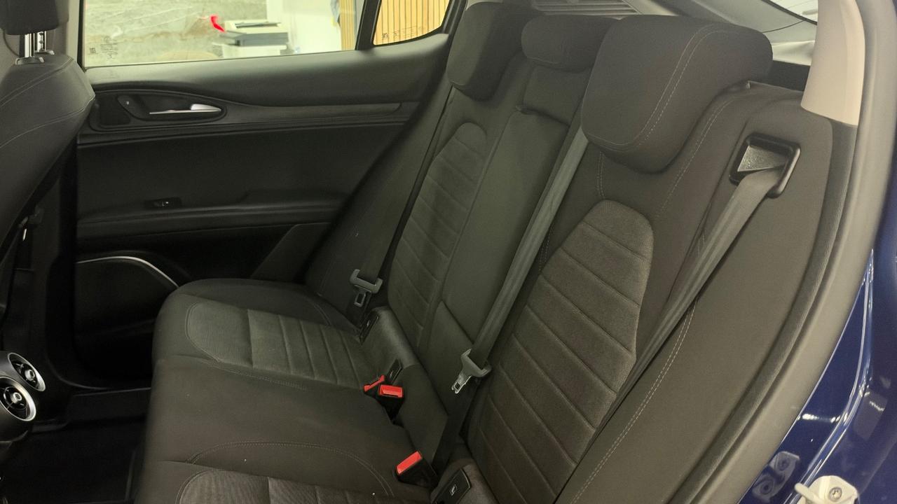 Alfa Romeo Stelvio 2.2 Turbodiesel 180 CV AT8 Q4 Executive