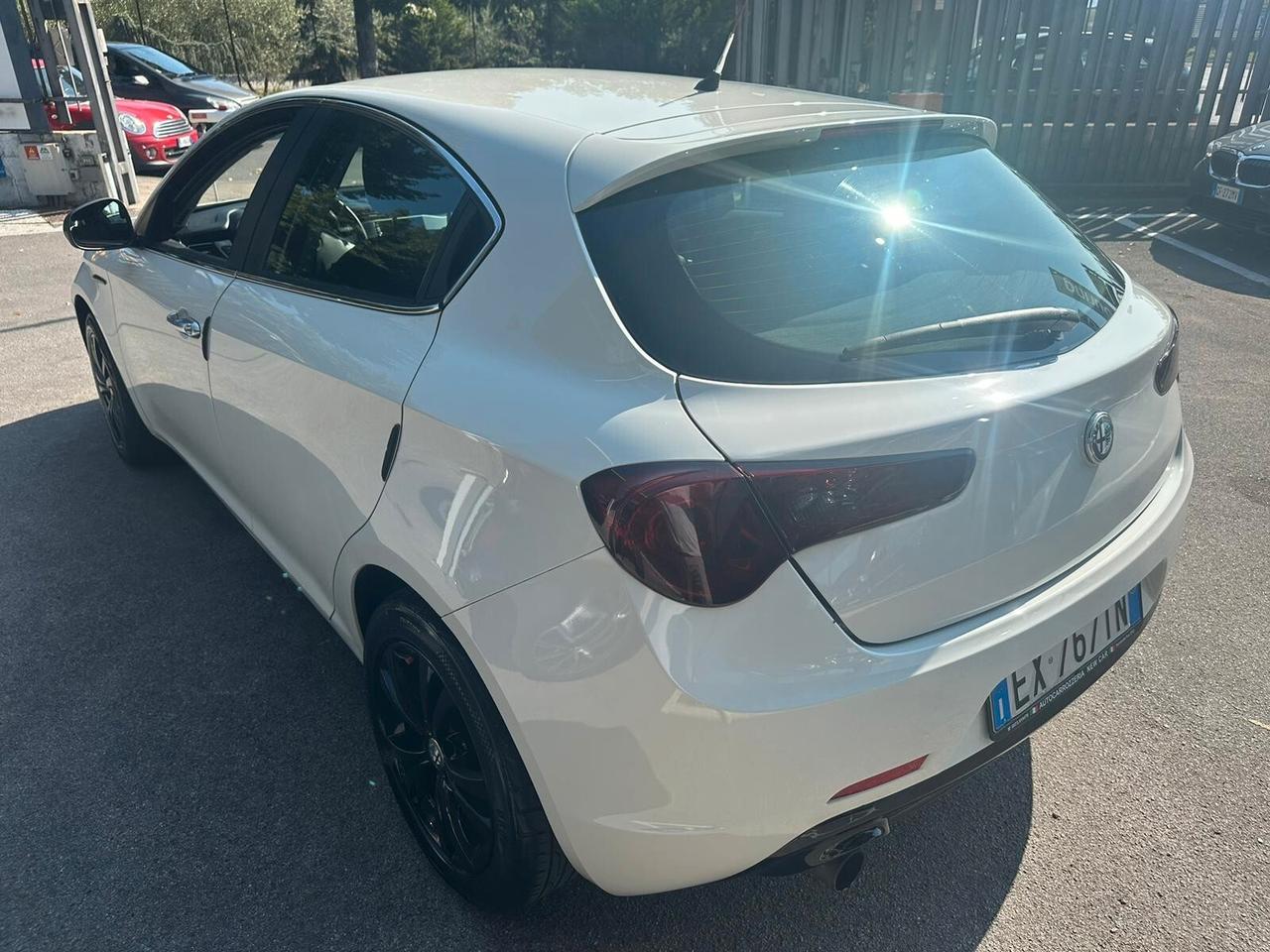 Alfa Romeo Giulietta 1.6 JTDm-2 105 CV Distinctive