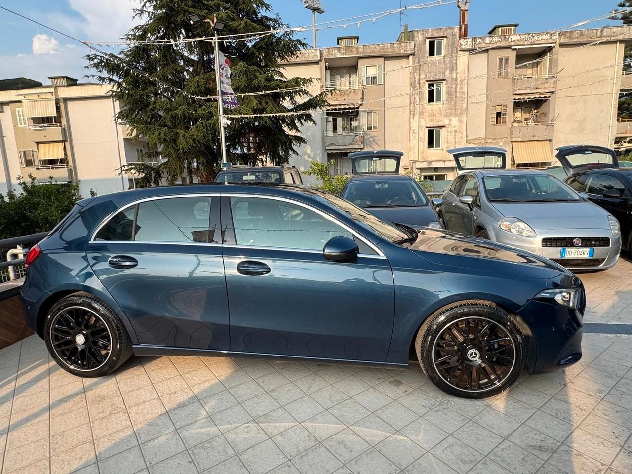 Mercedes-benz A 180 A 180 d Automatic Premium