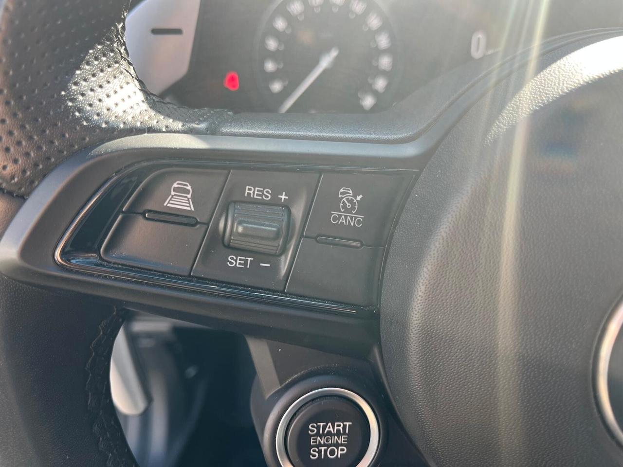 Alfa Romeo Giulia 2.2 Turbodiesel 210 CV AT8 AWD Q4 Veloce