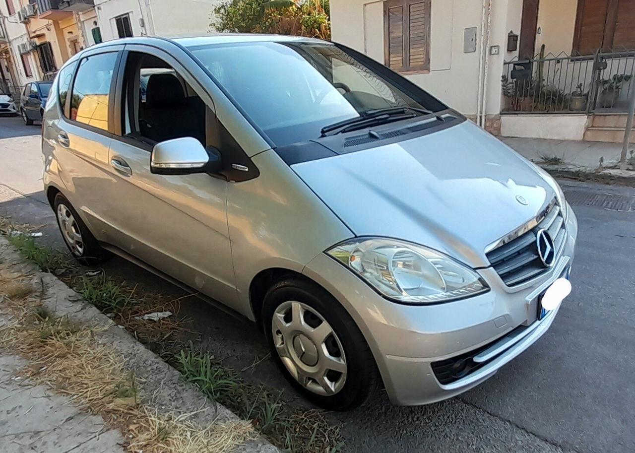 Mercedes-benz A 160 CDI BlueEFFICIENCY