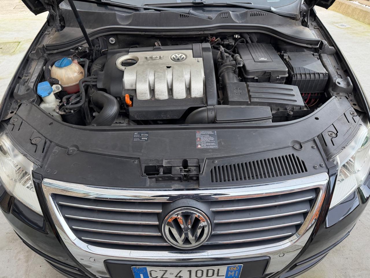 VW PASSAT 2.0TDI HIGLINE 140CV MANUALE ALCANTARA