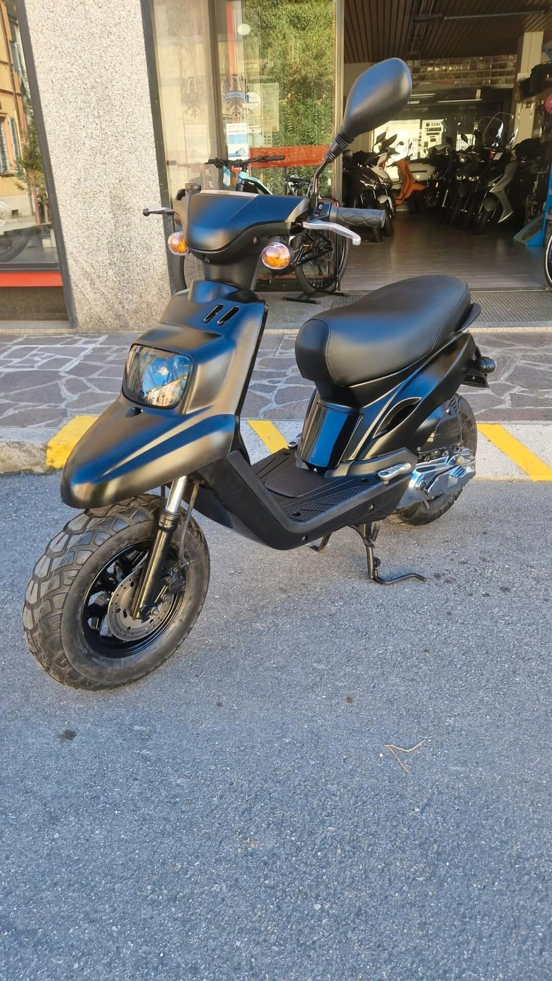 MBK-Booster / Yamaha-BWS 50 2T Nero Opaco (04/04)