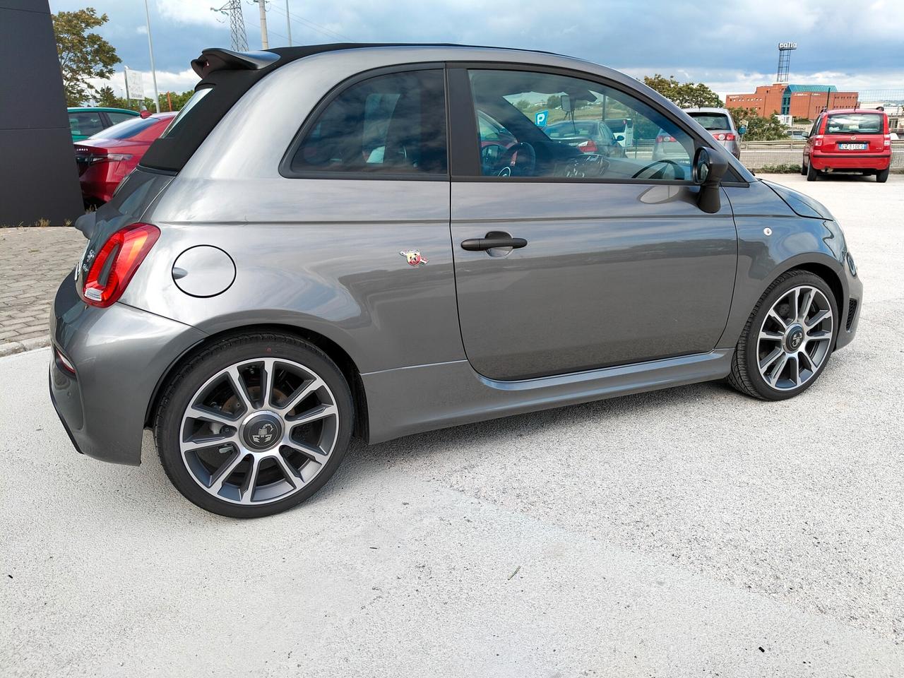 Abarth 595 C 1.4 Turbo T-Jet 165 CV
