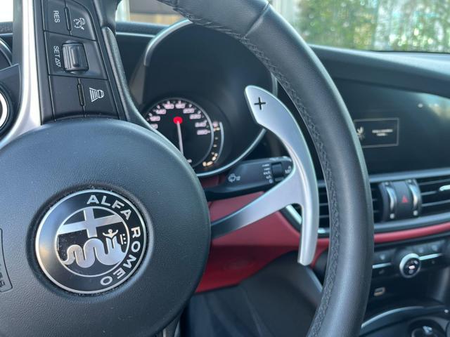 ALFA ROMEO Giulia 2.2 Turbodiesel 210 CV AT8 AWD Q4 Veloce