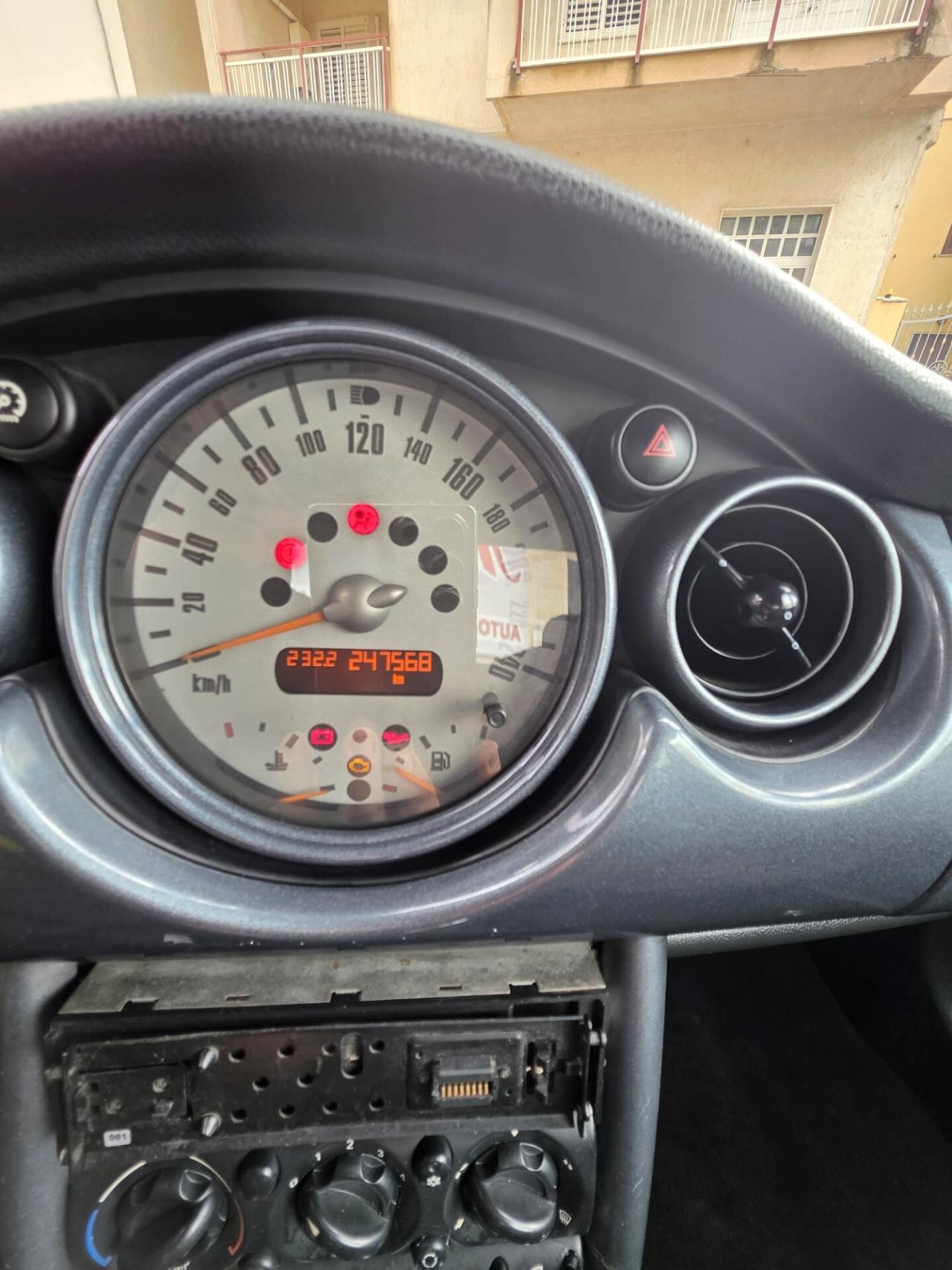 Mini 1.4 tdi One D de luxe