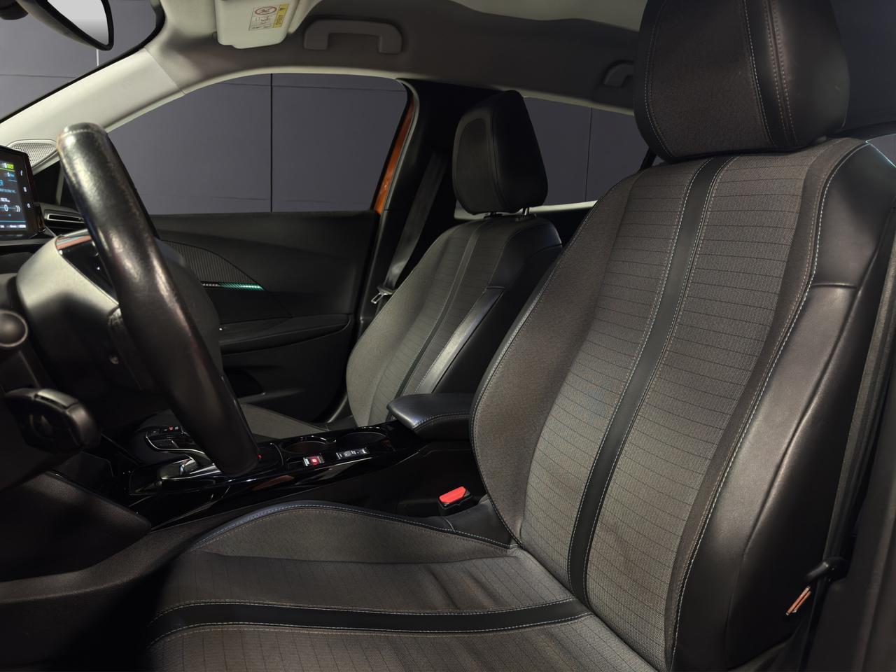 Peugeot e-2008 2008 Allure Pack 100kW