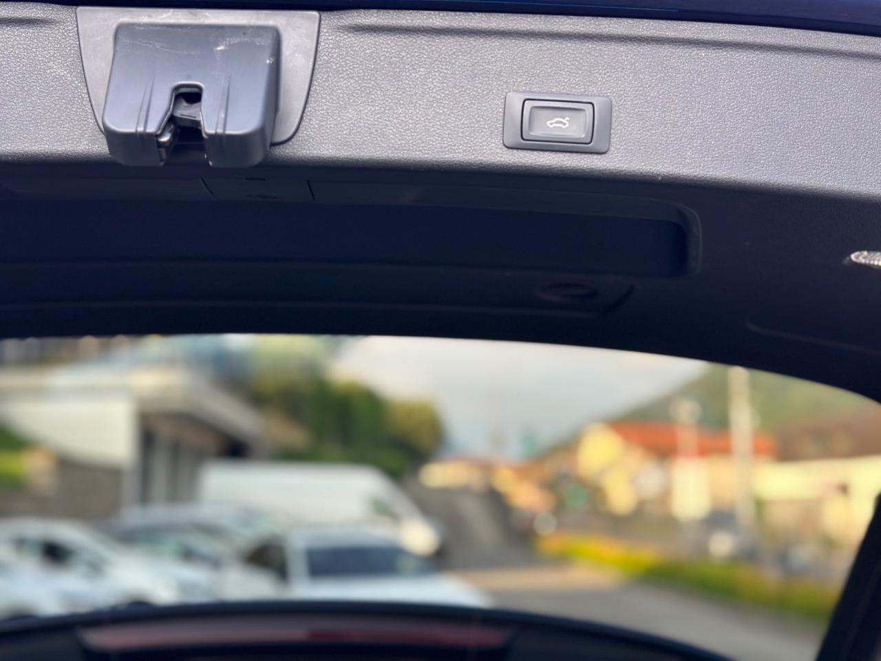 Audi A4 Avant 40 TDI S tronic line edition