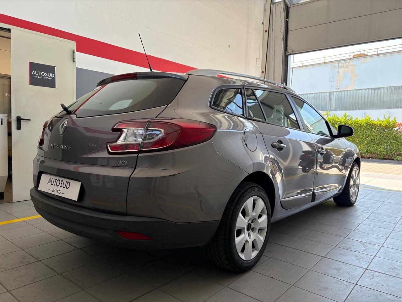Renault Megane Mégane 1.5 dCi 110CV EDC SporTour Limited