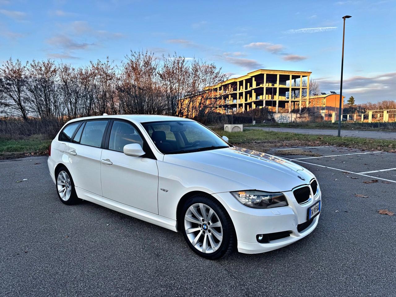 Bmw 318d cat Touring Attiva 143cv FL Unico Proprietario