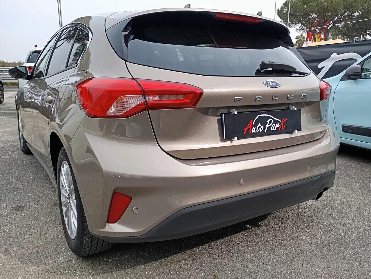 Ford Focus 5P 1.0 EcoBoost 125CV Titanium Aut.