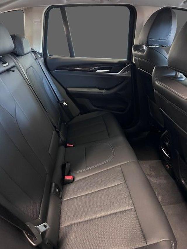 BMW X3 sDrive18d 48V