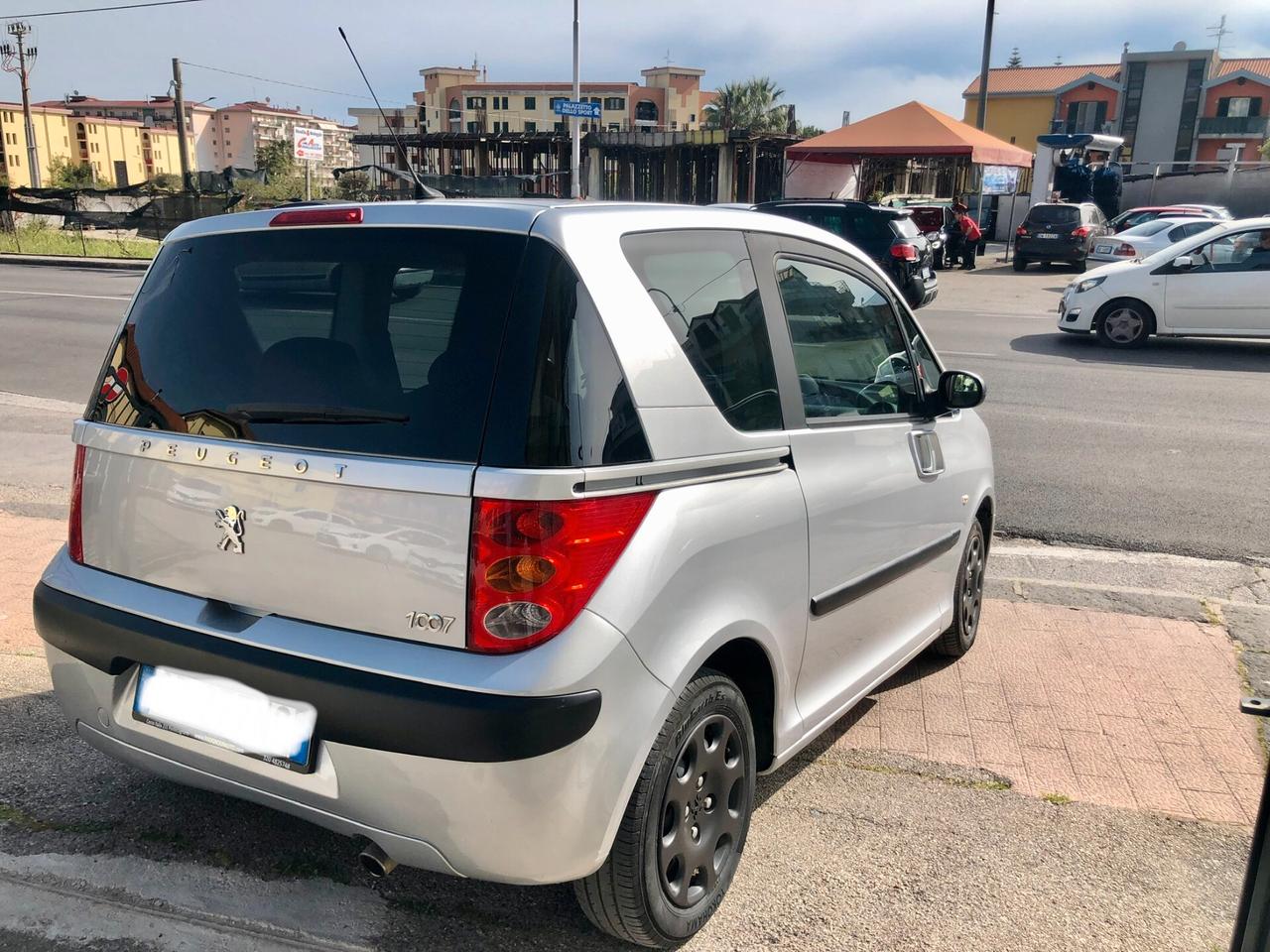 Peugeot 1007 ADATTA A NEO PATENTATI