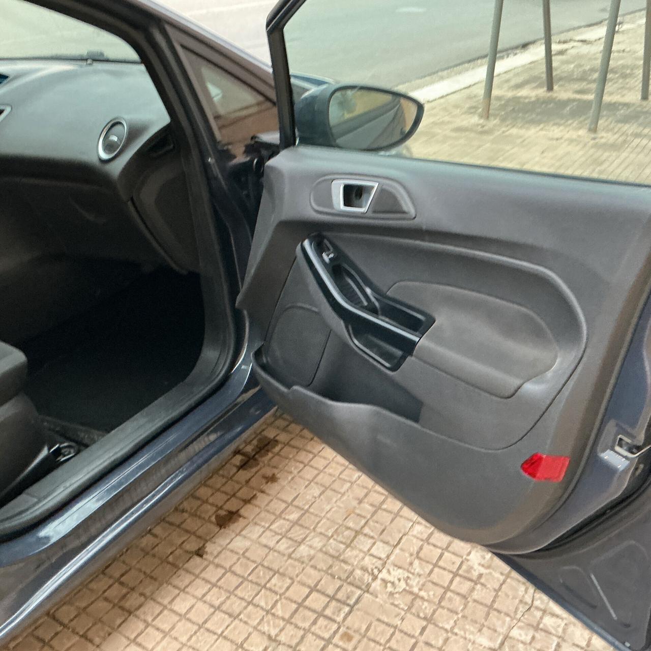 Ford Fiesta 1.5 TDCi 75CV 5 porte