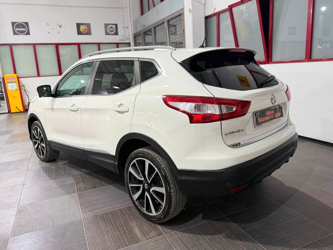 NISSAN QASHQAI 1.6 dCi 130cv Tekna 2014