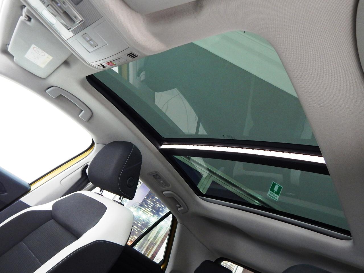 Volkswagen T-Roc 1.6 TDI Advance TETTO-NAVI-PARK-XENON-LED