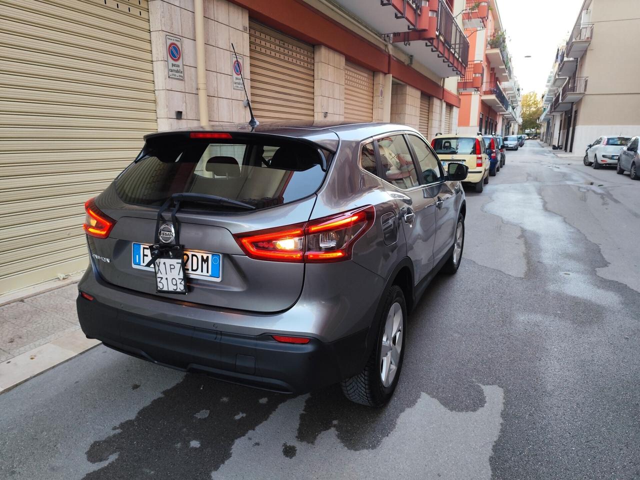 Nissan Qashqai 1.5 92.000 km CARPLAY NAVI RETRO SENSORI ANT E POST