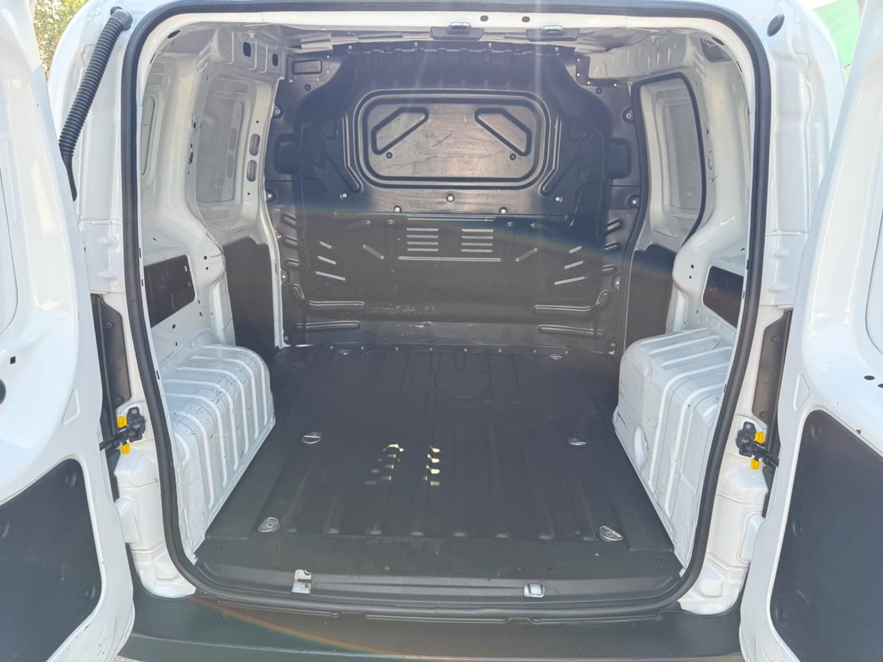 Fiat Fiorino 1.3 MJT 95 CV Cargo