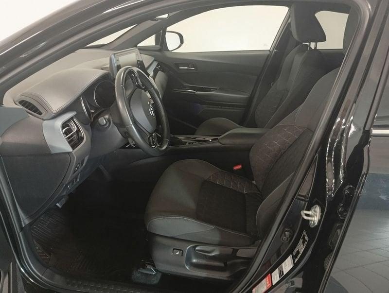 Toyota C-HR C-HR 1.8 Hybrid E-CVT Trend