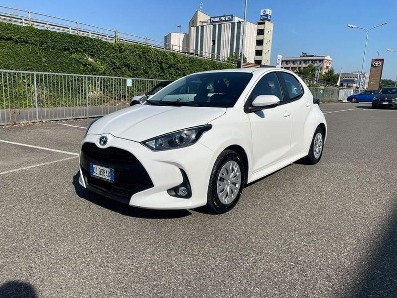 Toyota Yaris Hybrid Active MY22 GARANZIA FINO AL 2032