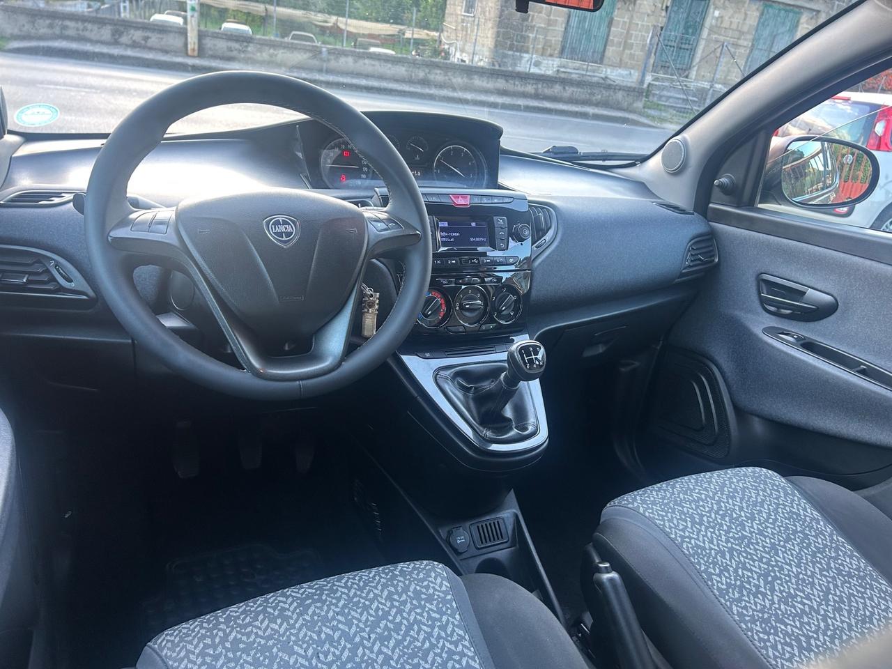 Lancia Ypsilon 1.3 MJT 16V 95 CV 5 porte S&S Elefantino Blu