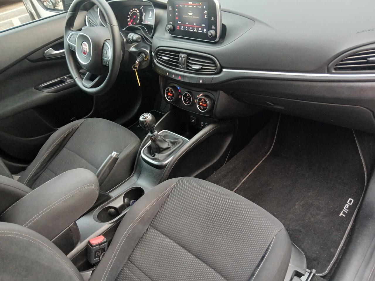 Fiat Tipo 1.4 T-Jet 120CV GPL SW Lounge
