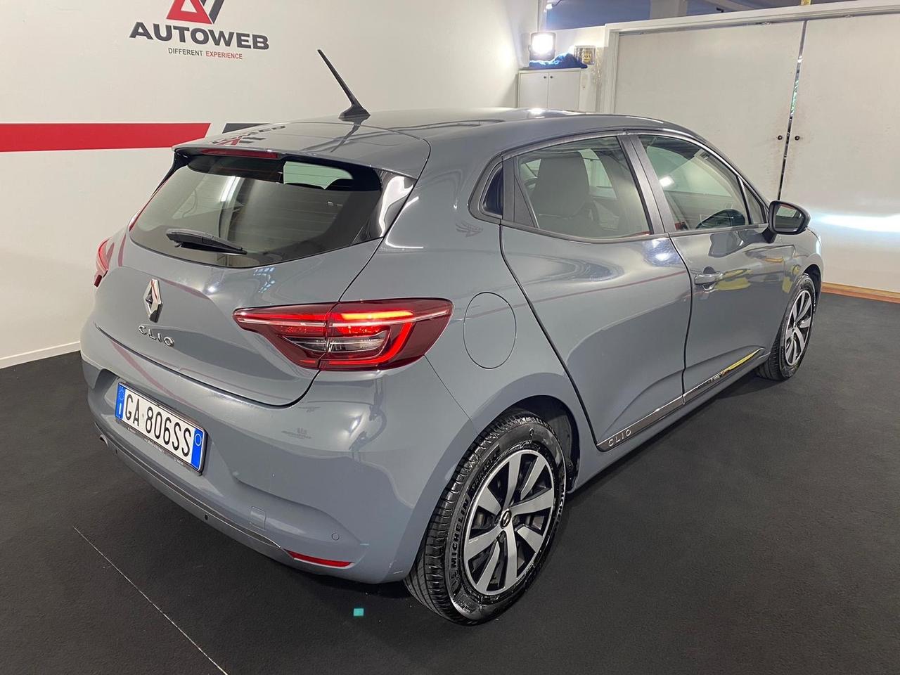Renault Clio TCe 100 CV 5 porte Zen